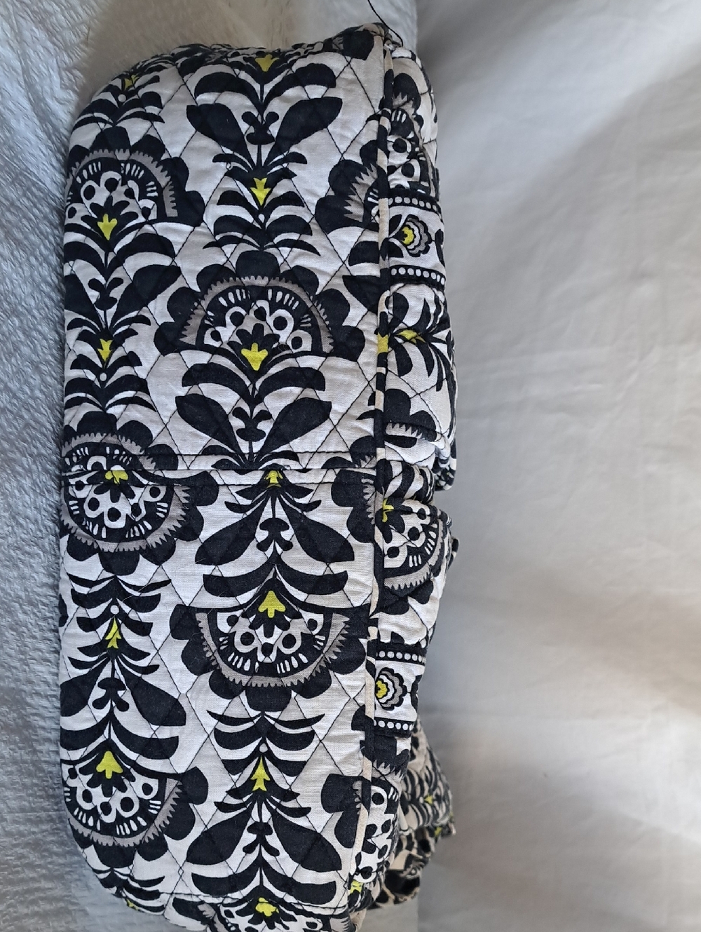 Vera Bradley Black & White Quilted Purse - Picture 6 of 9